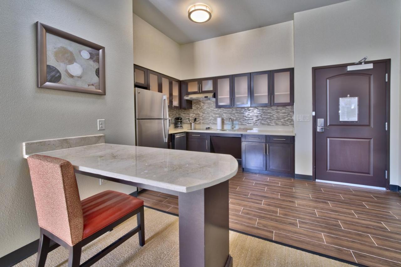Staybridge Suites Lubbock South By Ihg Exterior foto